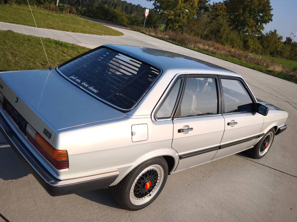 Image 57/94 de Audi 80 CD 5S (1982)