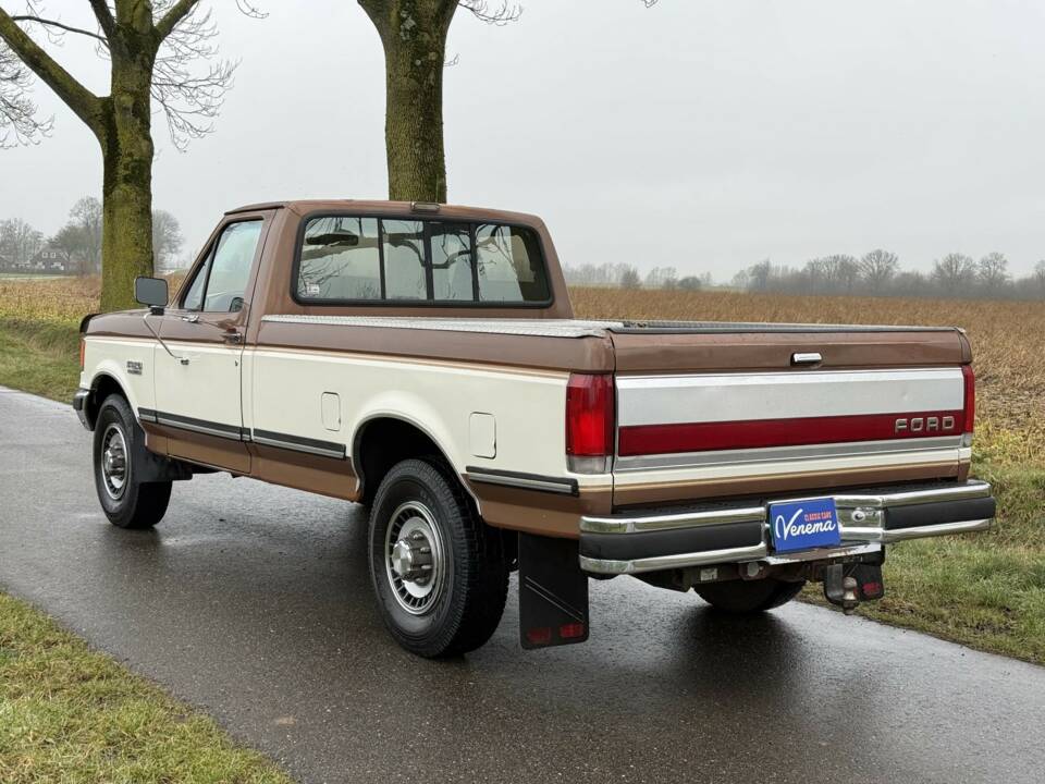 Immagine 6/22 di Ford F-250 (1988)