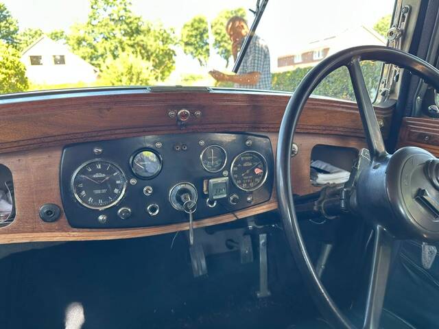 Image 6/10 of Daimler Fifteen Saloon (1935)