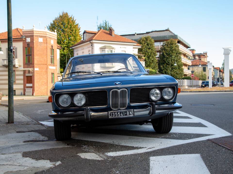 Image 6/56 of BMW 2800 CS (1969)