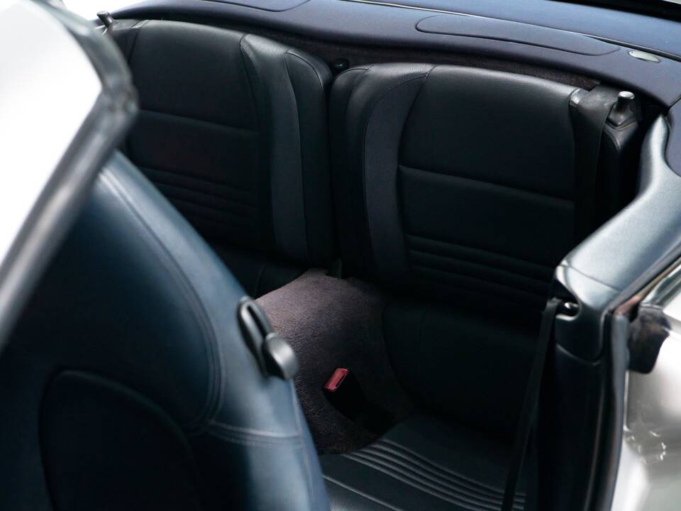 Afbeelding 46/50 van Porsche 911 Carrera (2000)