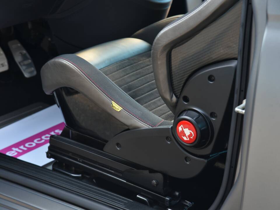 Bild 12/16 von Abarth 695 Biposto (2016)