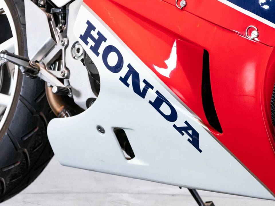 Bild 46/50 von Honda DUMMY (1989)