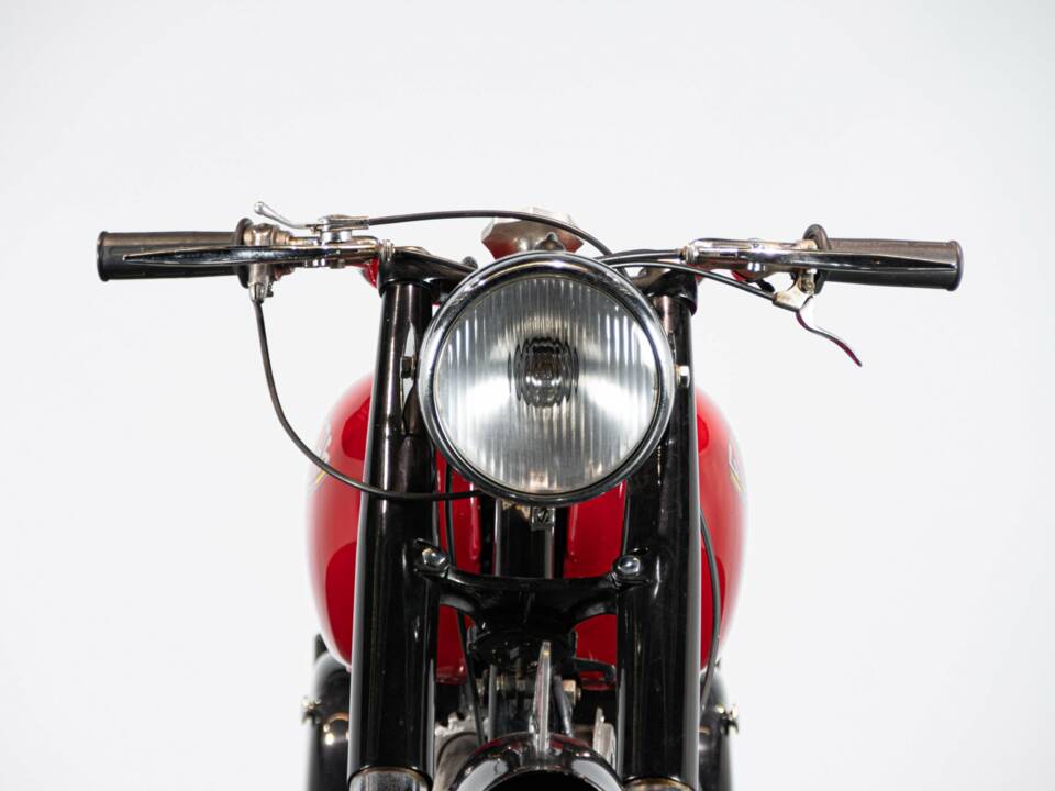 Imagen 33/50 de Gilera Saturno (1963)