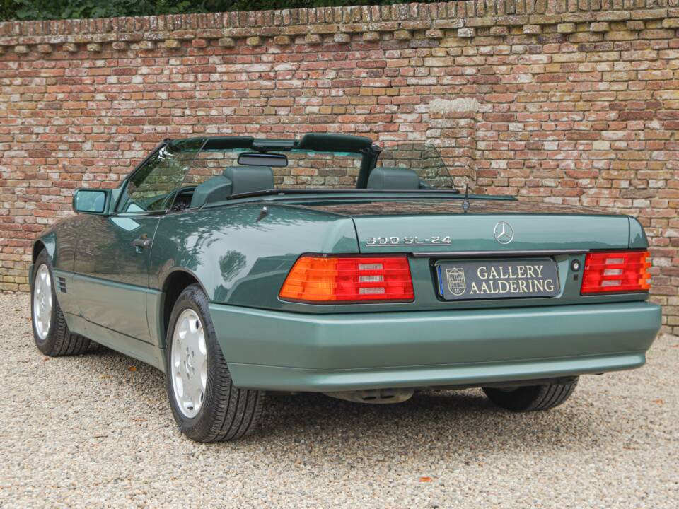 Obraz 29/50 pojazdu Mercedes-Benz 300 SL-24 (1992)