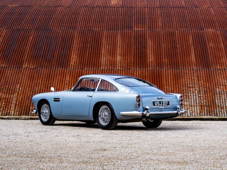 Afbeelding 6/46 van Aston Martin DB 4 (1962)