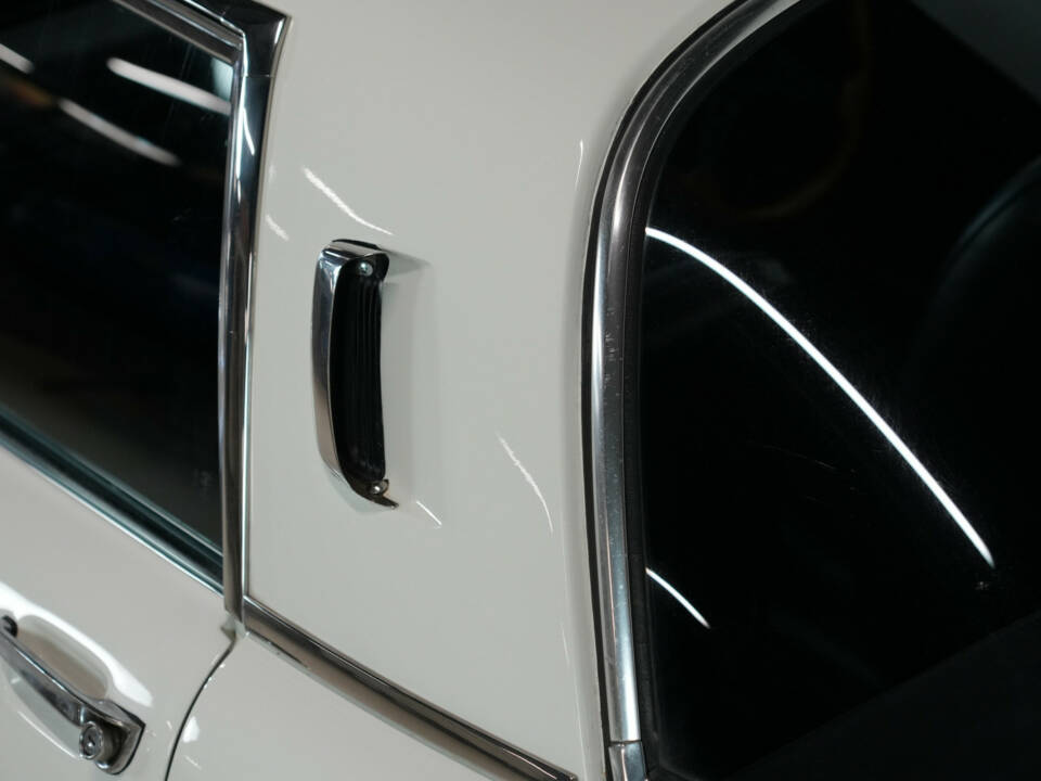 Image 17/32 of Mazda 110 S Cosmo Sport (1968)