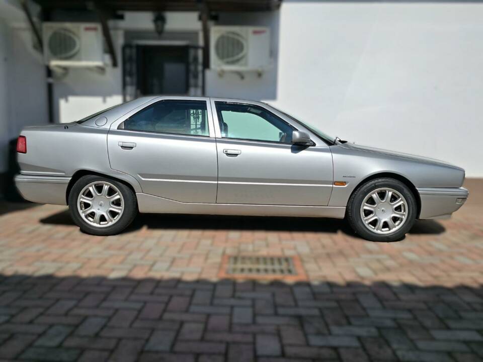 Image 33/49 of Maserati Quattroporte 2.0 (1996)