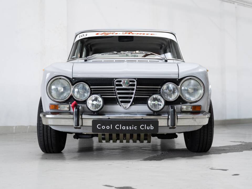 Bild 2/40 von Alfa Romeo Giulia Super 1.3 (1974)