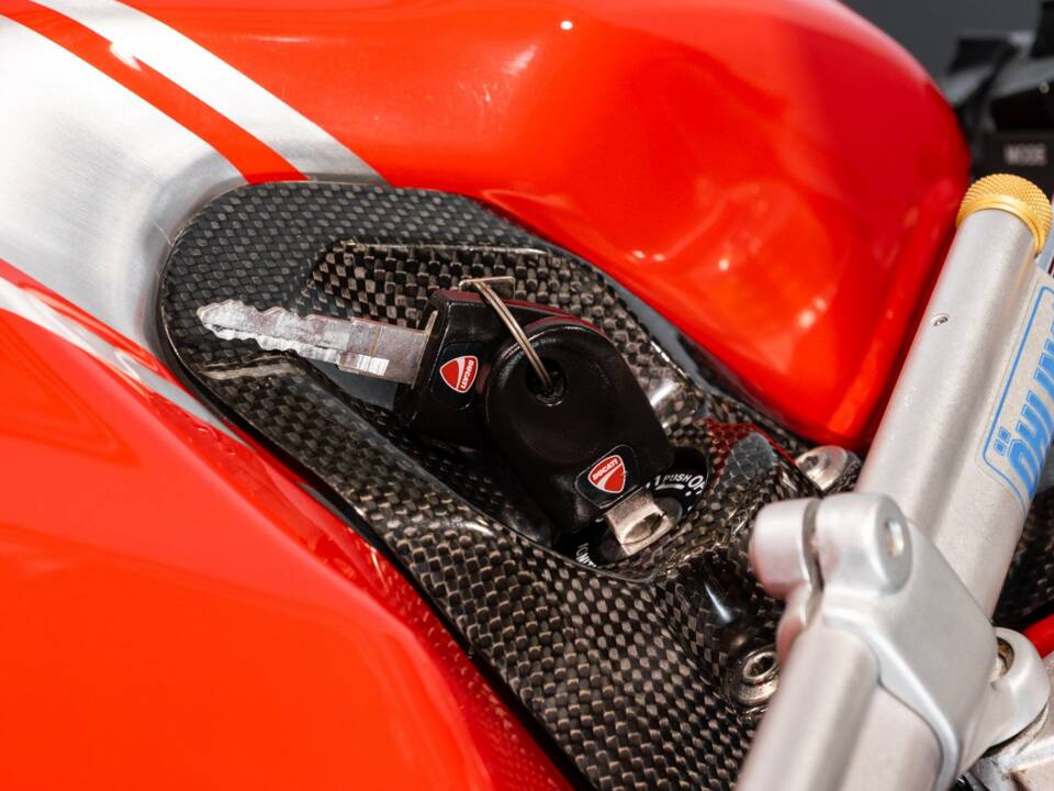 Immagine 41/50 di Ducati DUMMY (2011)