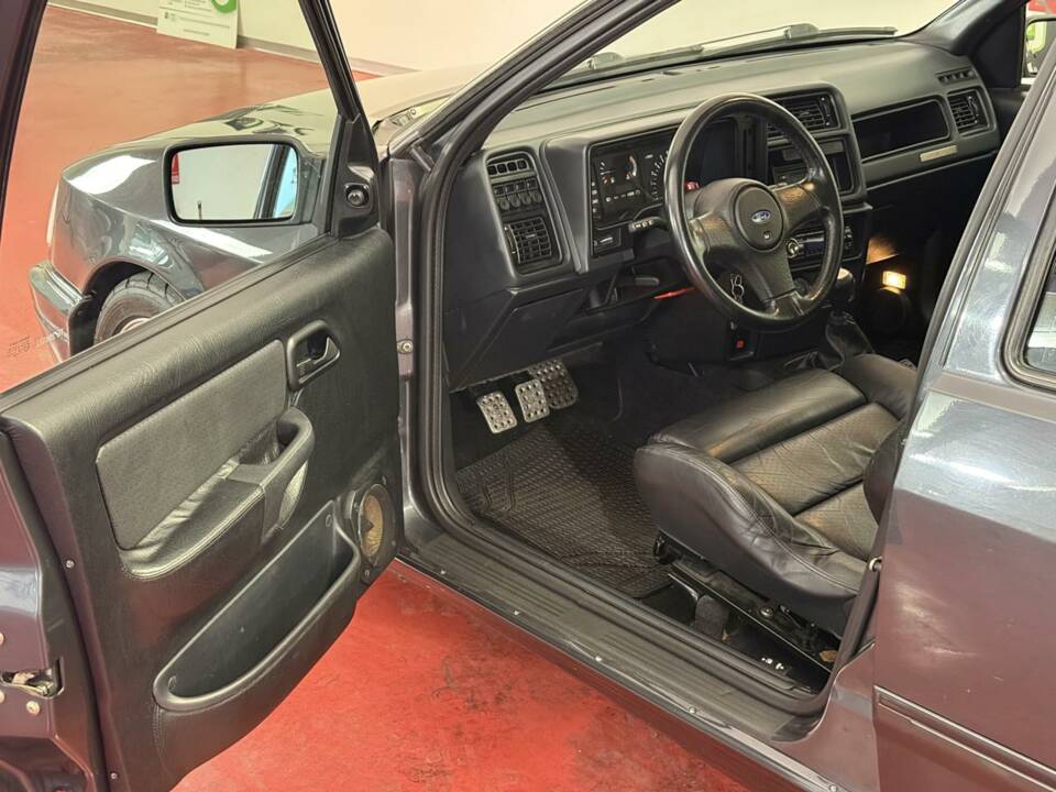Image 9/36 of Ford Sierra Cosworth 4x4 (1990)