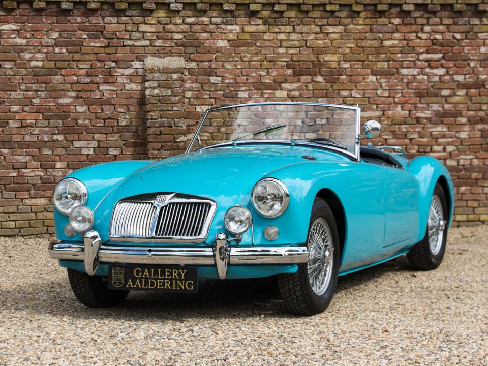 Image 1/50 of MG MGA 1600 (1958)