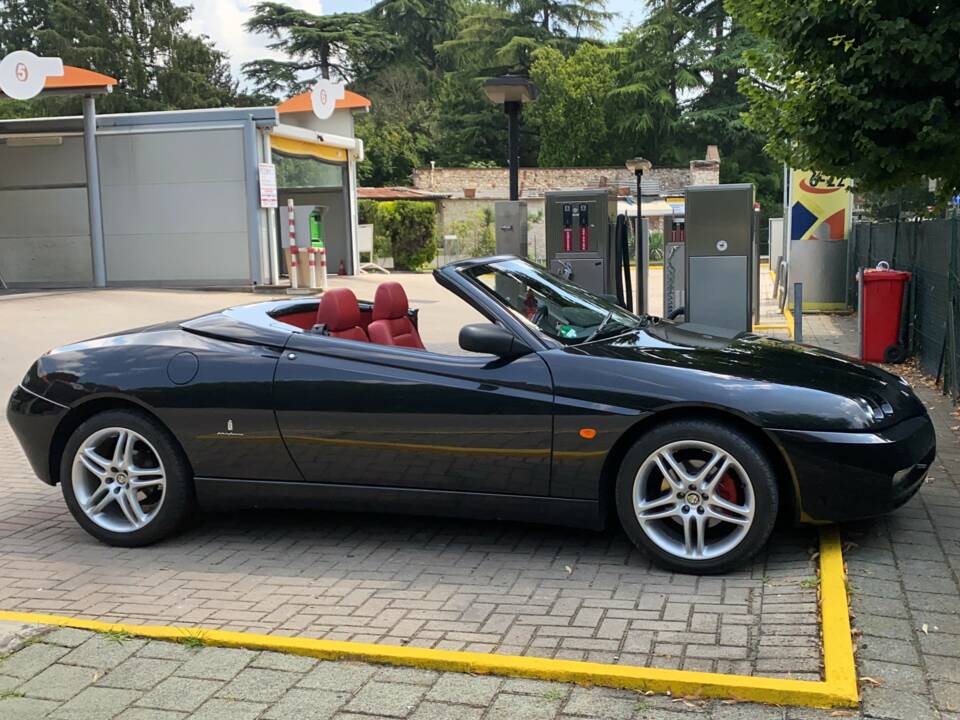 Image 2/4 de Alfa Romeo Spider 2.0 JTS (2003)