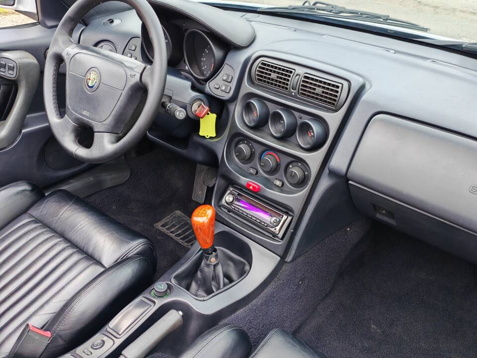 Bild 39/40 von Alfa Romeo Spider 2.0 Twin Spark 16V (1997)