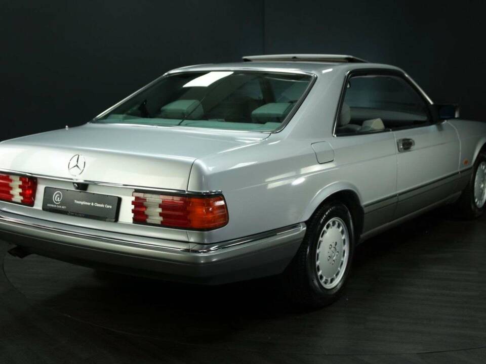 Afbeelding 2/50 van Mercedes-Benz 560 SEC (1991)