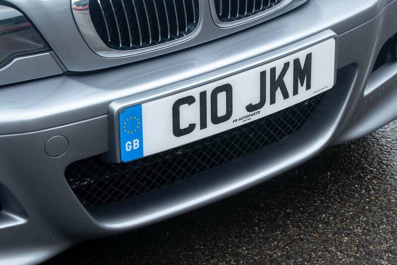 Image 41/50 of BMW M3 (2005)