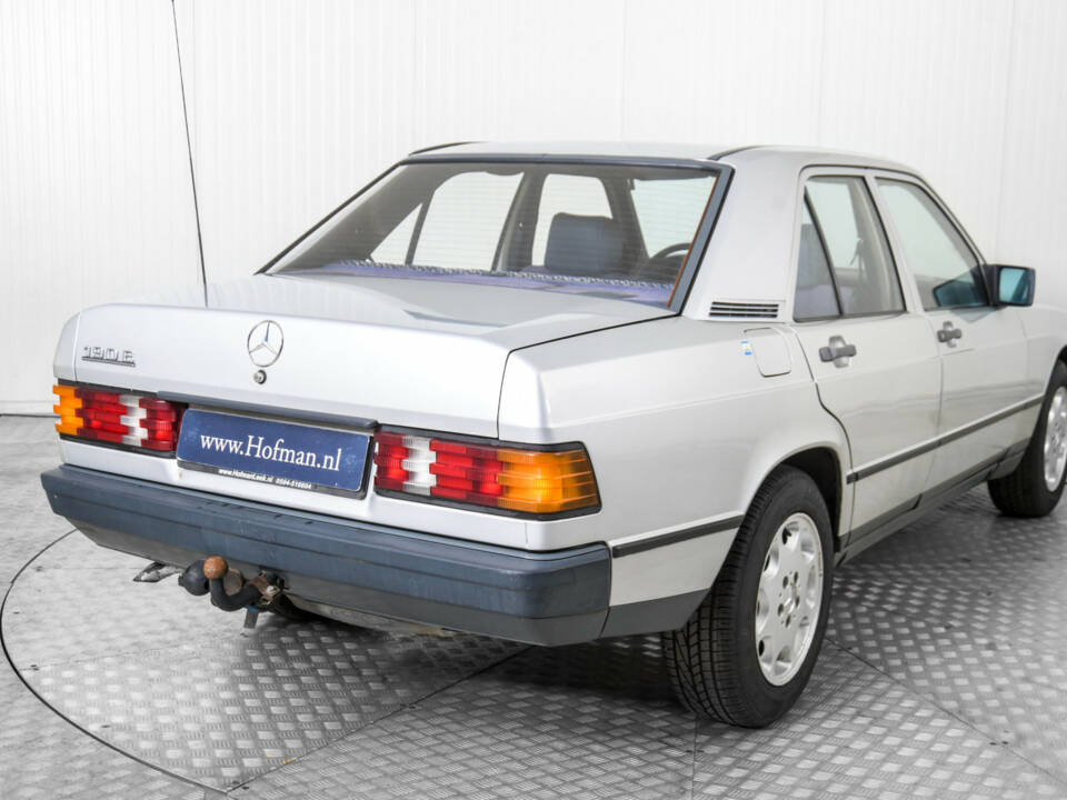 Bild 25/50 von Mercedes-Benz 190 E (1986)