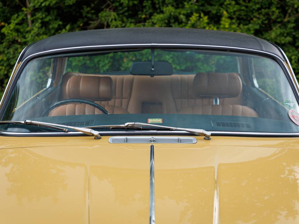 Bild 8/40 von Daimler Sovereign 4.2 (1976)