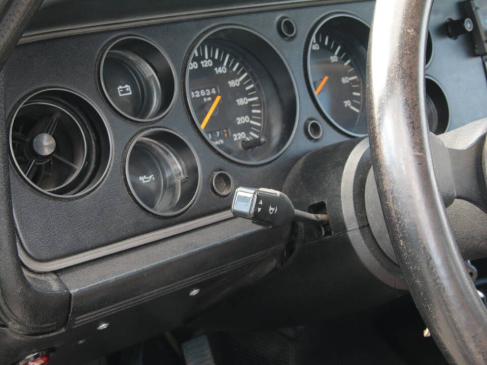 Immagine 21/53 di Ford Capri 2,3 (1979)