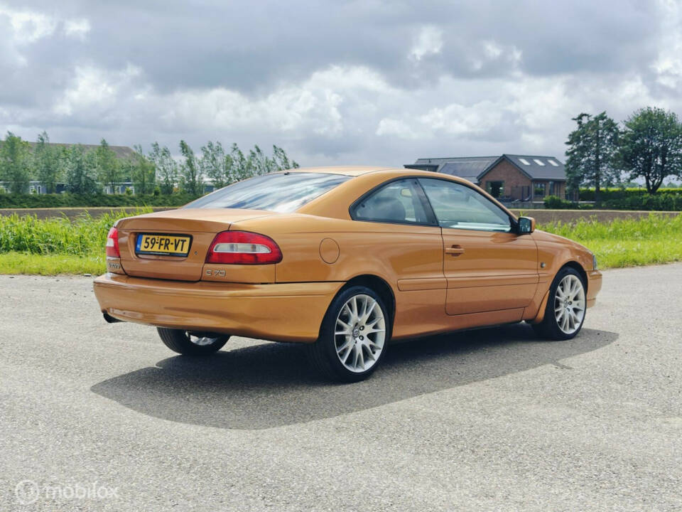 Image 7/32 of Volvo C70 2.4 T (1999)