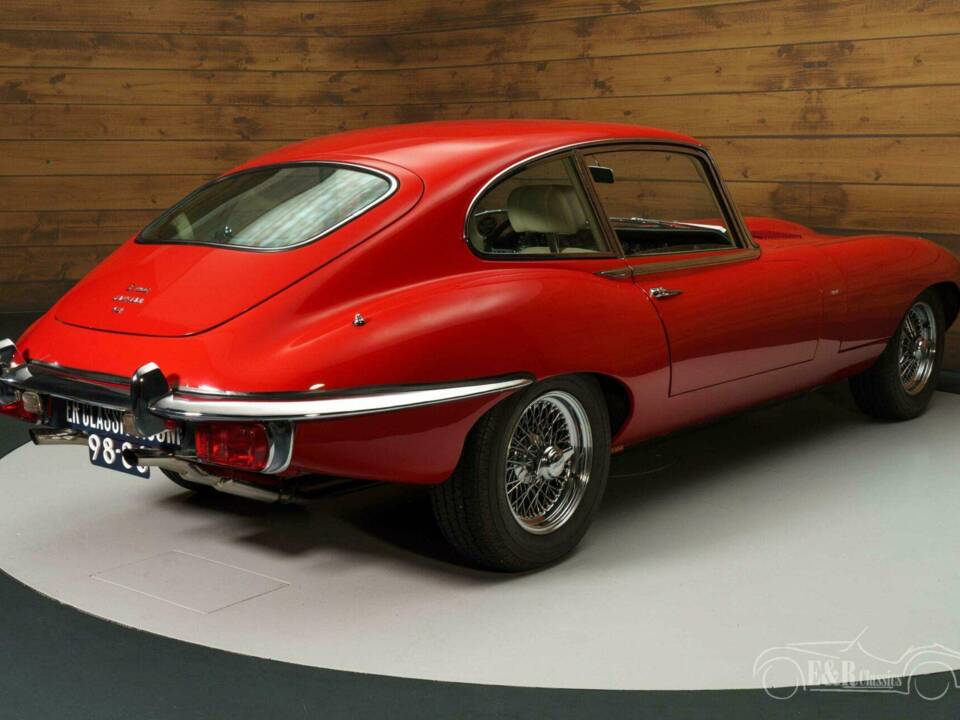 Image 9/19 of Jaguar E-Type (2+2) (1970)