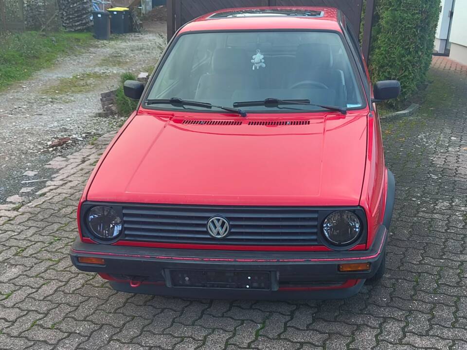 Image 1/4 de Volkswagen Golf Mk II 1.6 (1990)