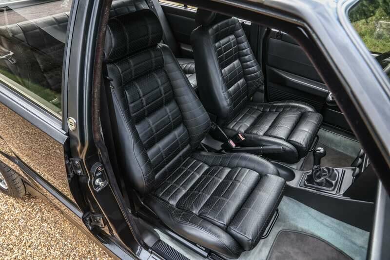 Image 18/35 of Lancia Delta HF Integrale (1991)