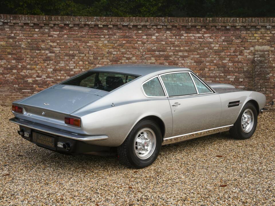 Afbeelding 45/50 van Aston Martin V8 (1974)