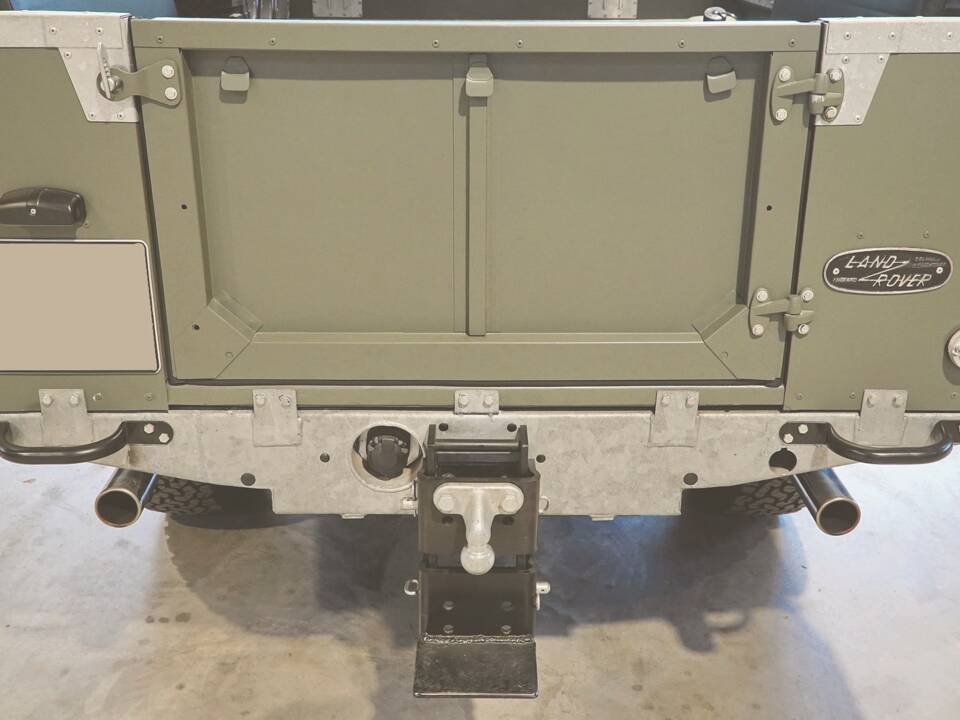 Bild 16/49 von Land Rover 109 (1982)