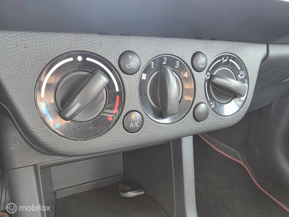 Immagine 20/40 di Suzuki Swift 1.3 (2007)