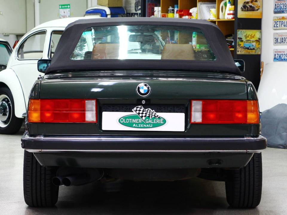 Bild 8/34 von BMW 325i (1987)