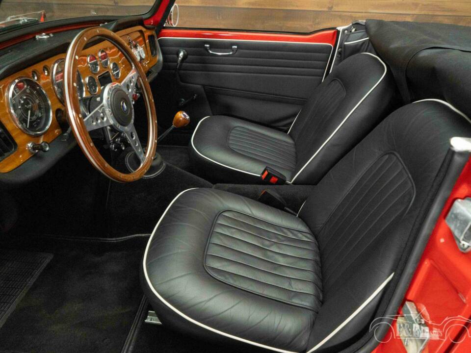 Image 15/19 de Triumph TR 4 (1964)