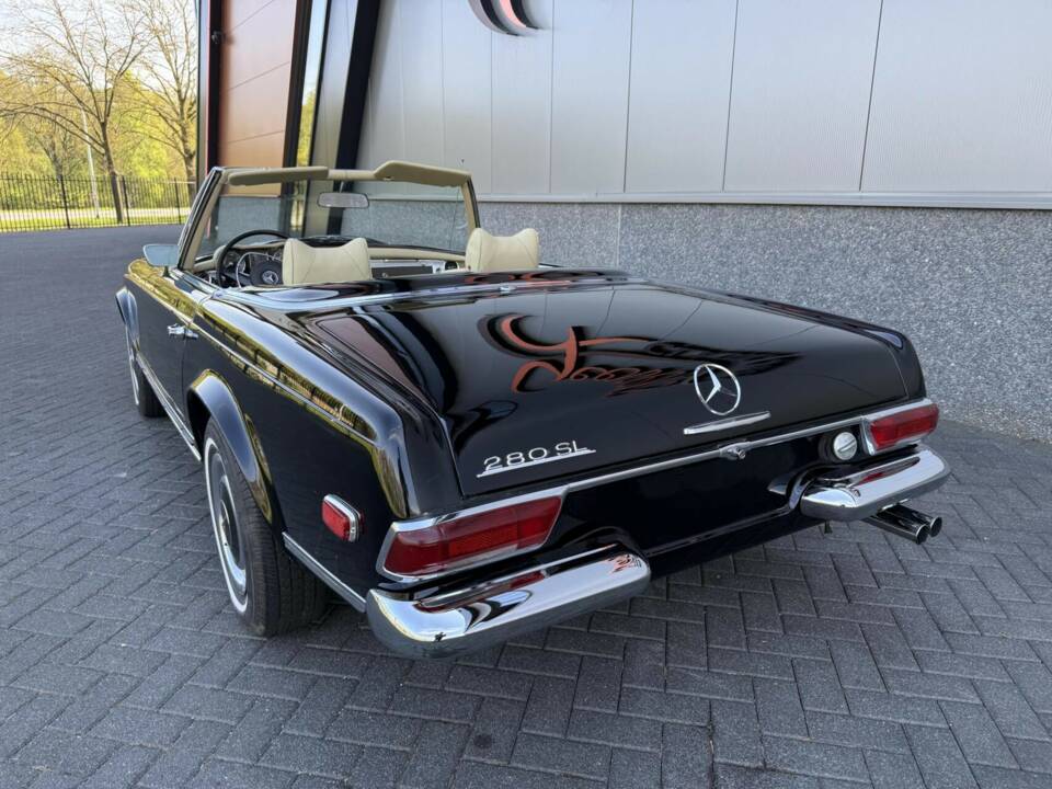 Bild 11/38 von Mercedes-Benz 280 SL (1969)