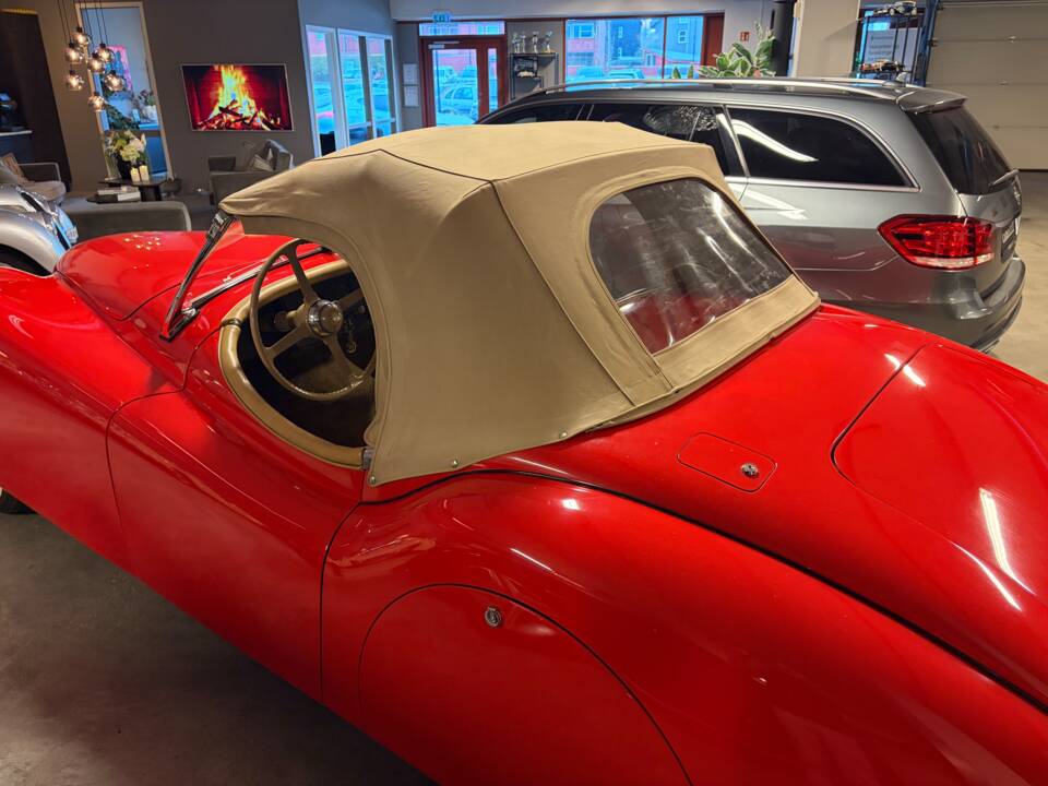 Bild 14/16 von Jaguar XK 120 OTS (1952)