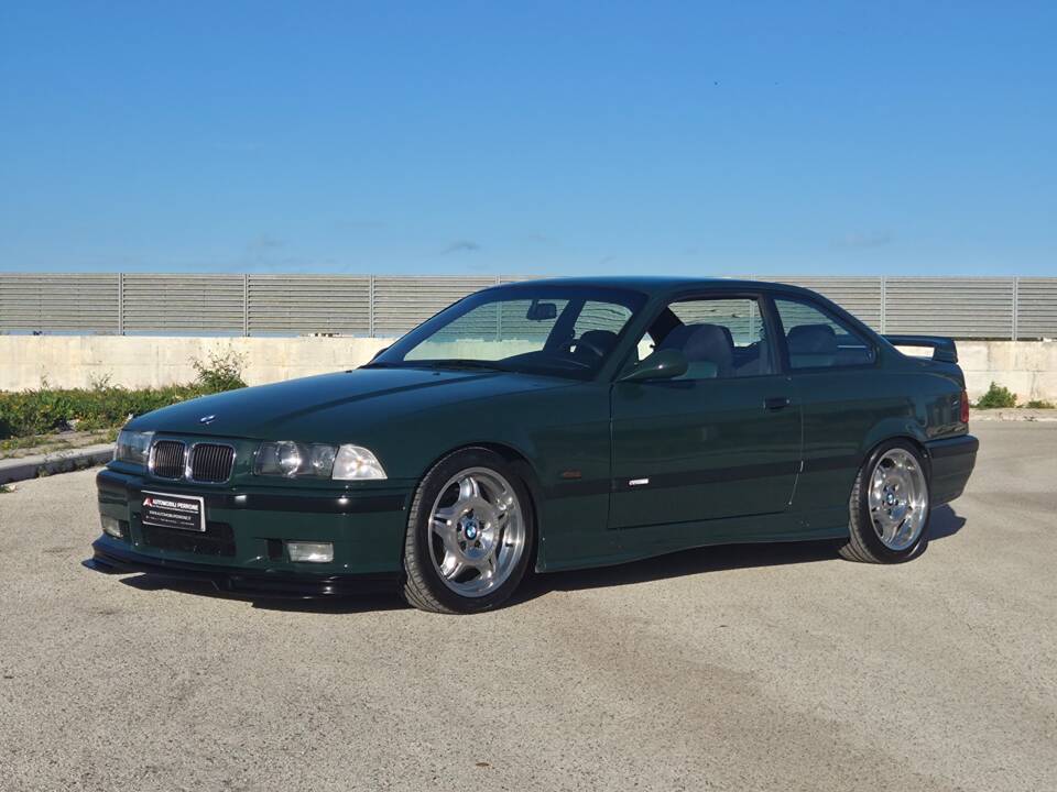 Image 2/54 of BMW M3 GT (1995)