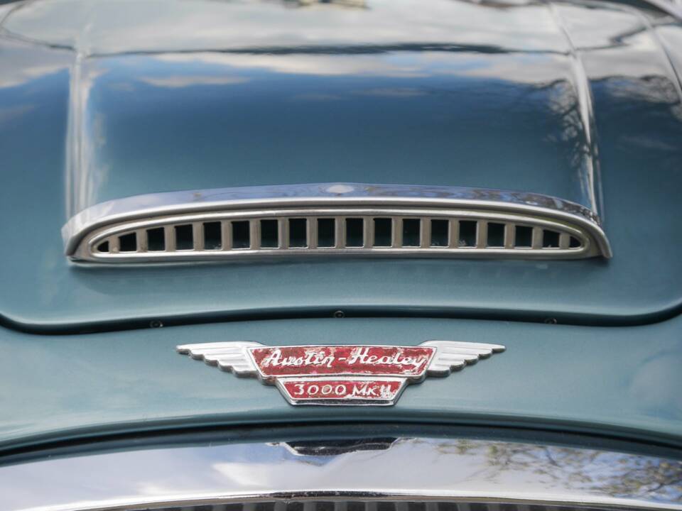 Image 27/34 of Austin-Healey 3000 Mk II (BN7) (1961)