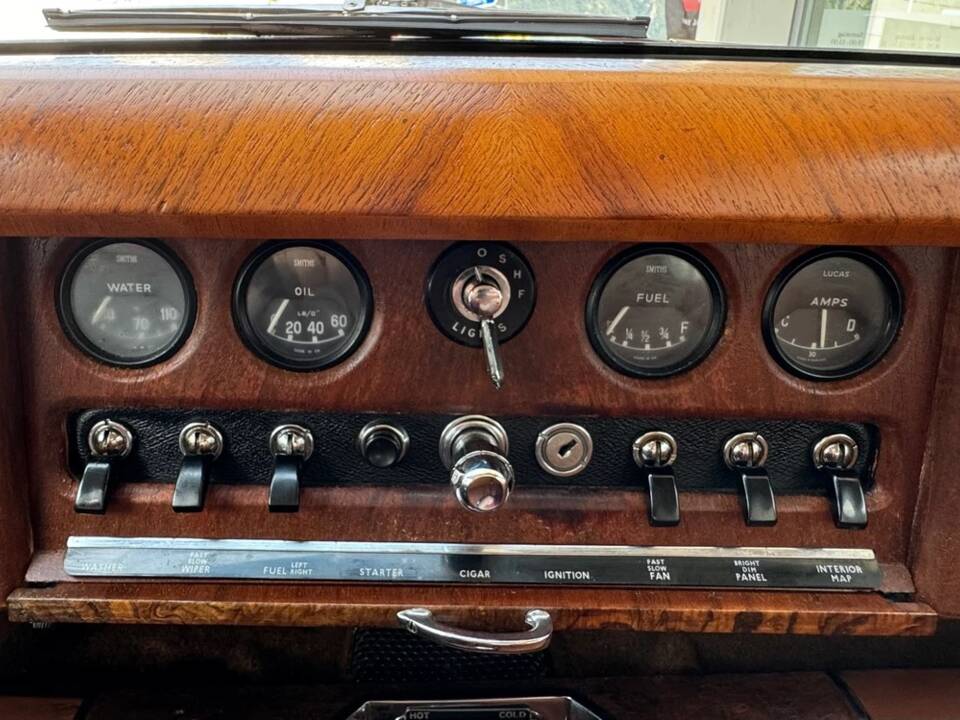 Image 20/25 de Jaguar S-Type 3.8 (1965)