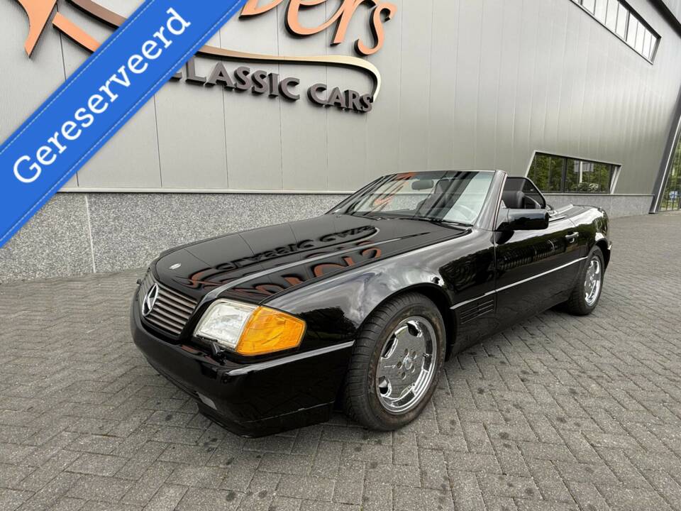 Image 11/50 of Mercedes-Benz 500 SL (1991)