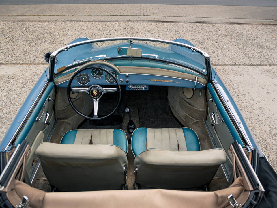 Immagine 27/46 di Porsche 356 B 1600 Roadster (1961)