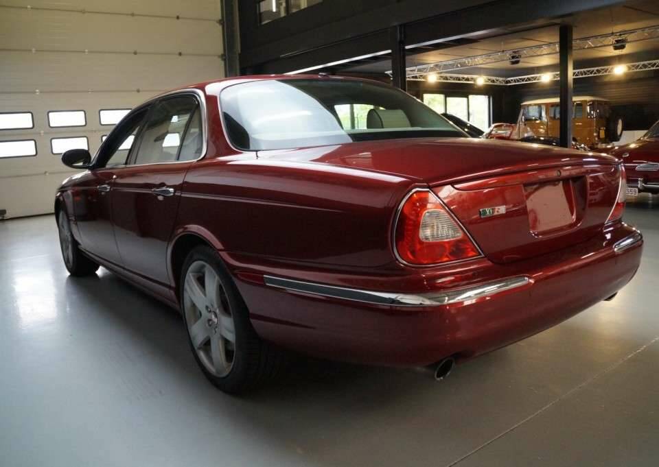 Bild 39/50 von Jaguar XJR Super V8 (2007)