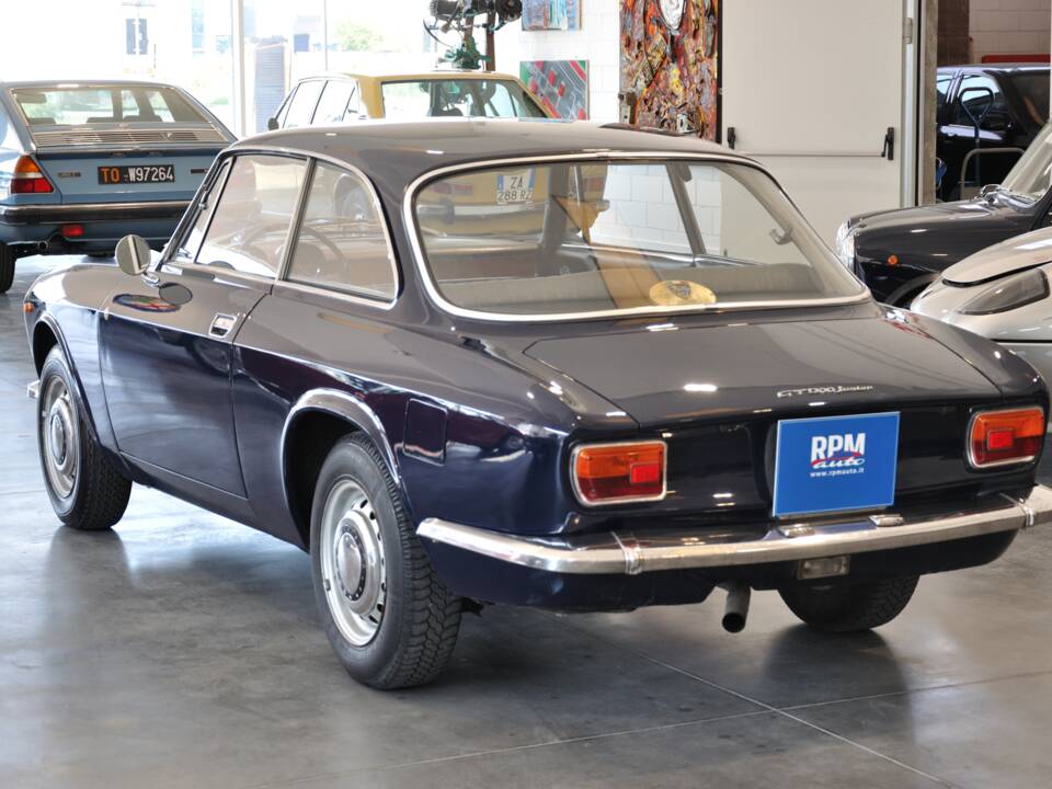 Bild 14/30 von Alfa Romeo Giulia GT 1300 Junior (1971)