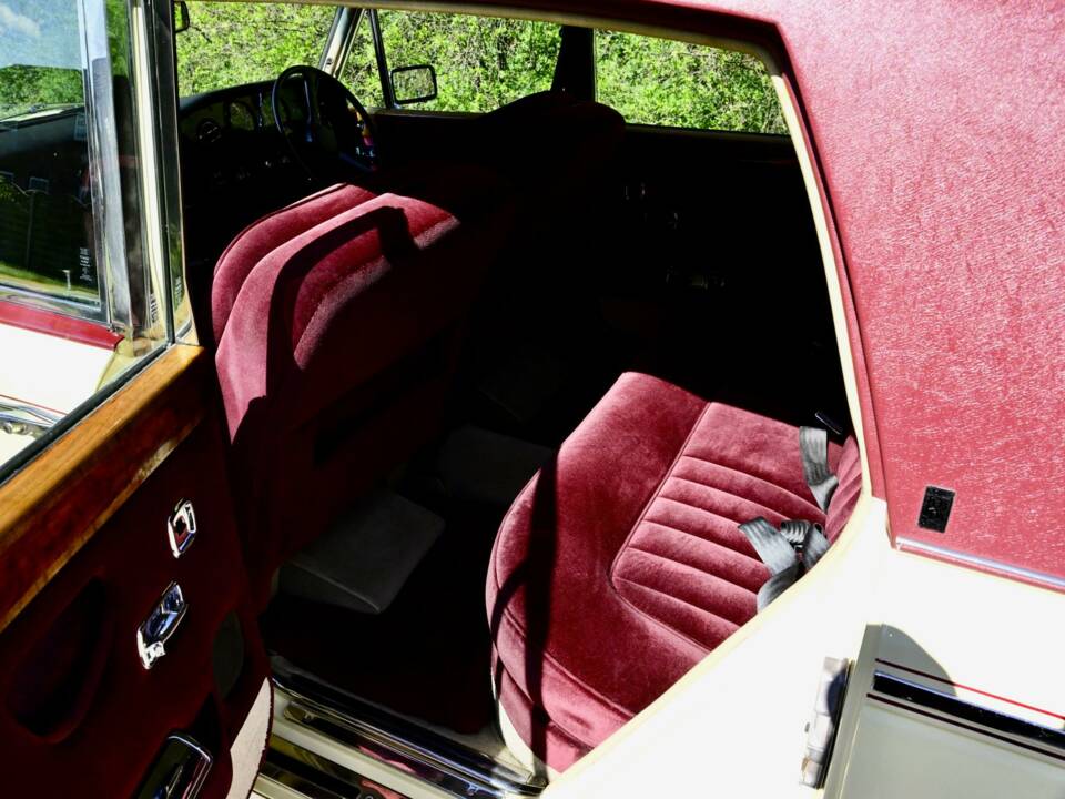 Bild 25/50 von Rolls-Royce Silver Shadow I (1977)