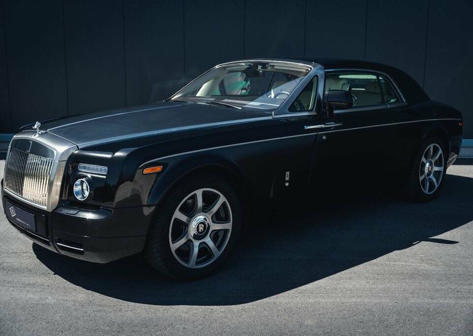 Image 2/15 of Rolls-Royce Phantom Coupé (2011)