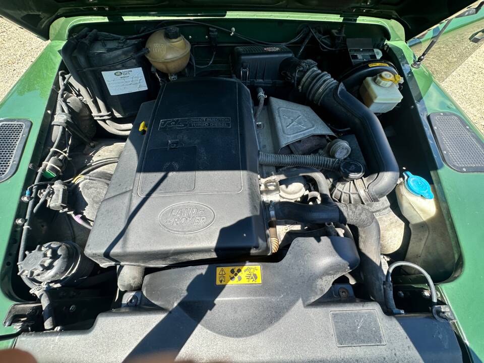 Image 58/64 of Land Rover Defender 90 Td5 (1999)