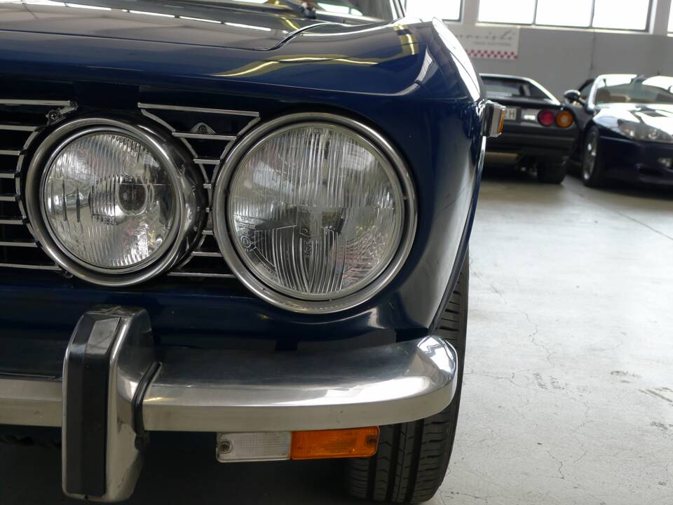 Bild 22/42 von Alfa Romeo 2000 GT Veloce (1975)