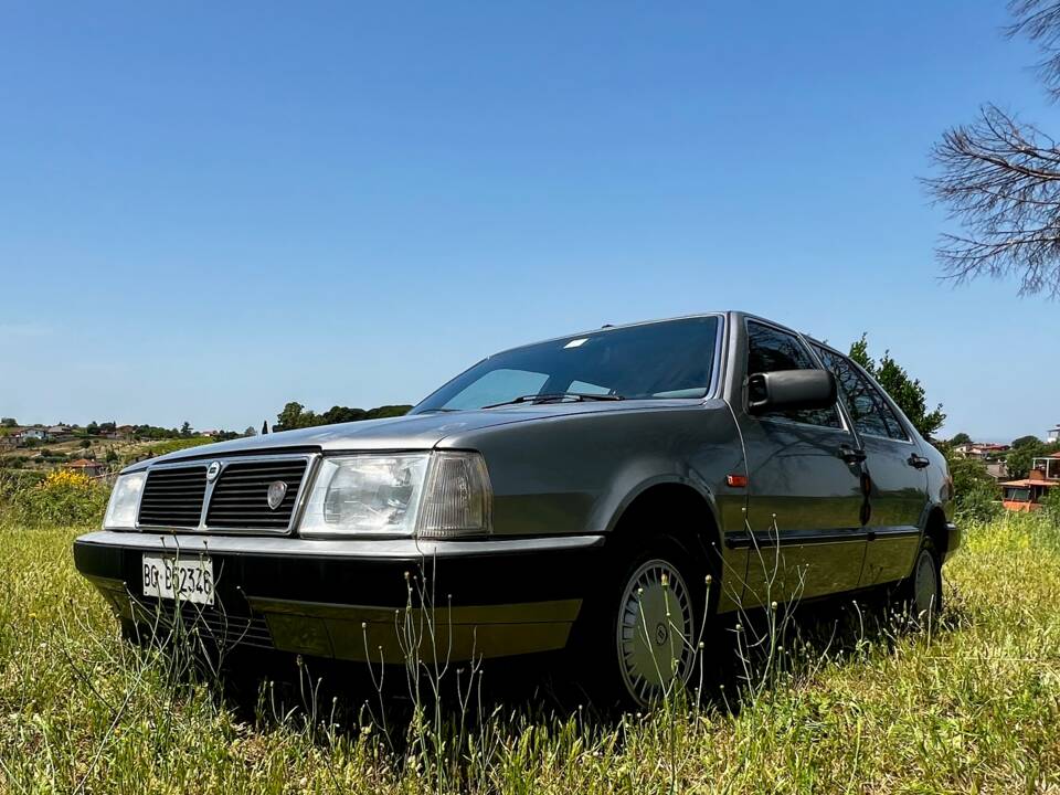Afbeelding 34/81 van Lancia Thema I.E. (1986)