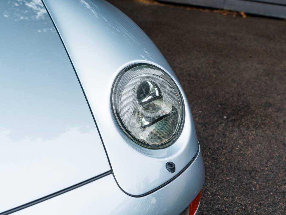 Image 60/60 of Porsche 911 Targa (1996)