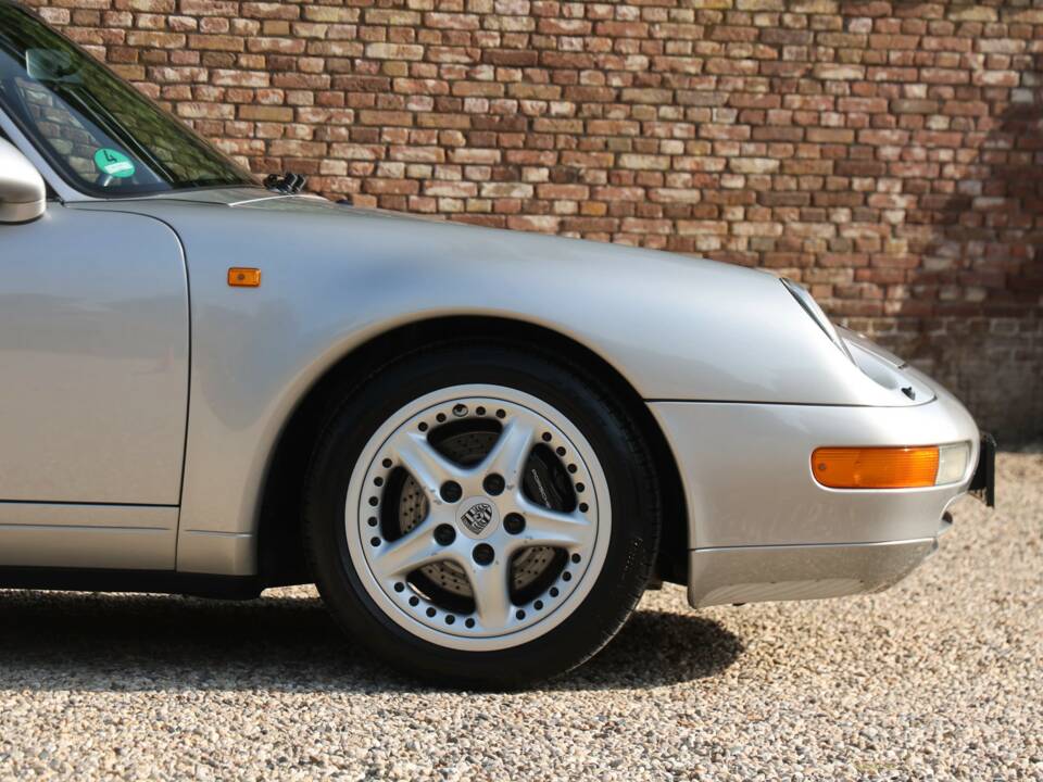 Imagen 42/50 de Porsche 911 Carrera (1996)