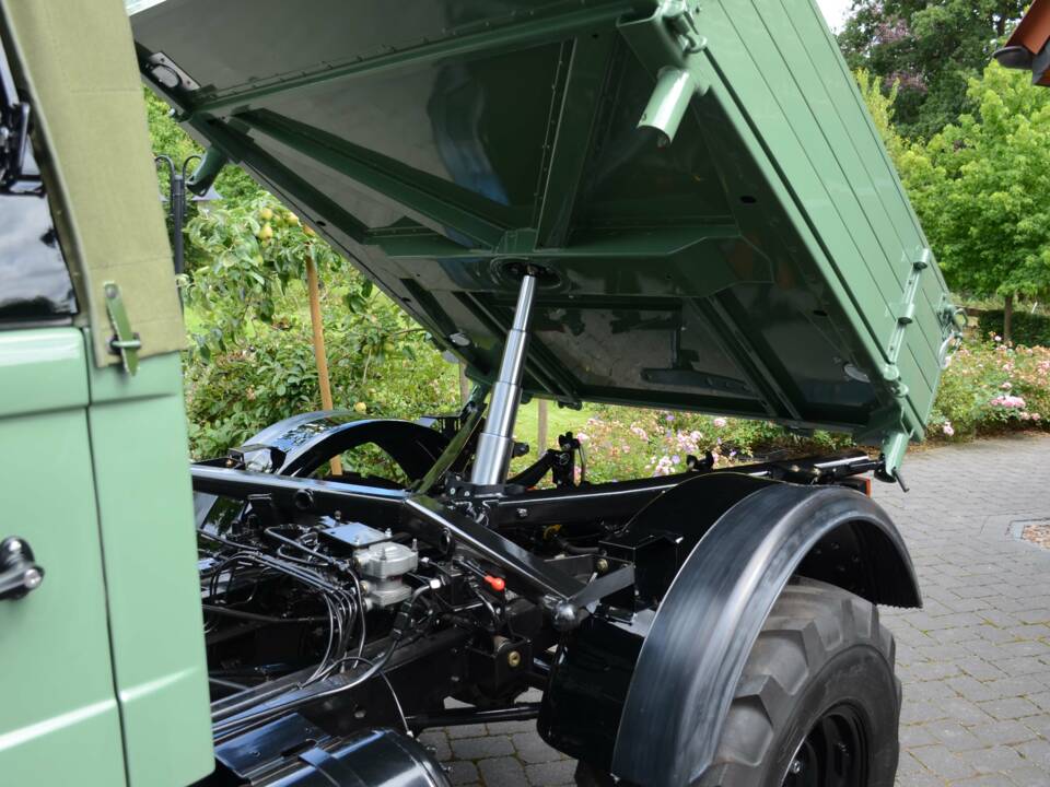 Image 8/71 of Mercedes-Benz Unimog U52 (1983)
