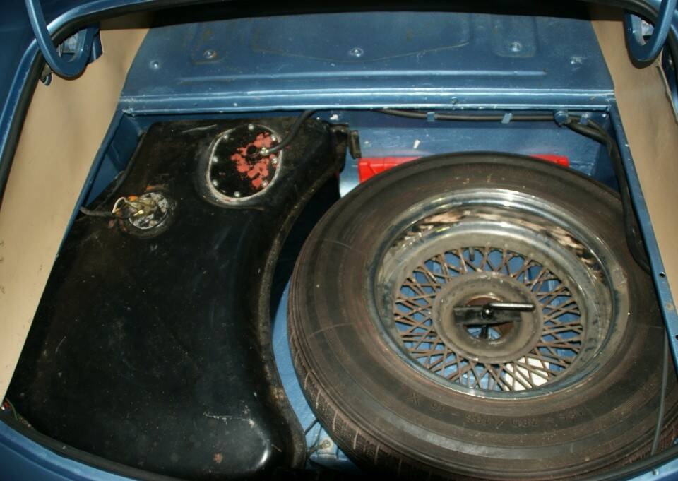 Imagen 8/20 de Jaguar E-Type 4.2 (1967)